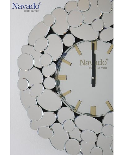 Đồng hồ treo tường nghệ thuật Queen Navado
