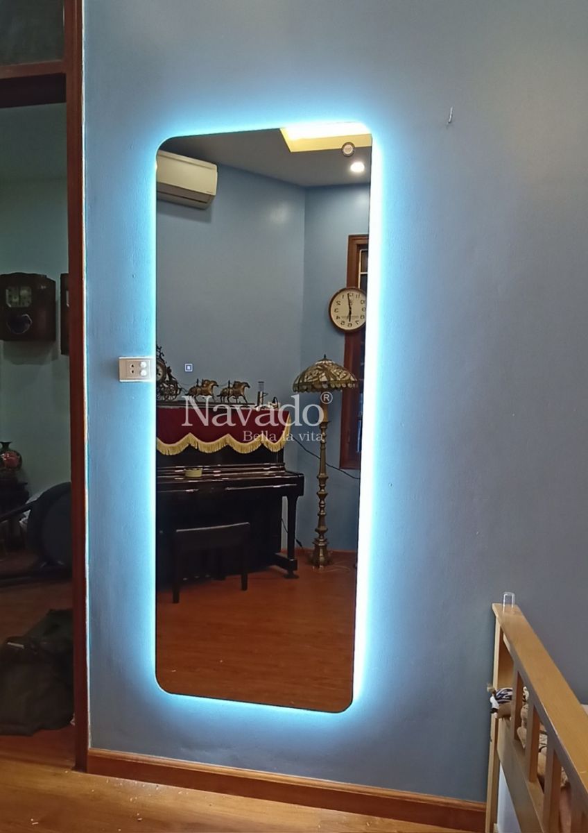 Gương decor Navado cho trang trí phòng khách cao cấp